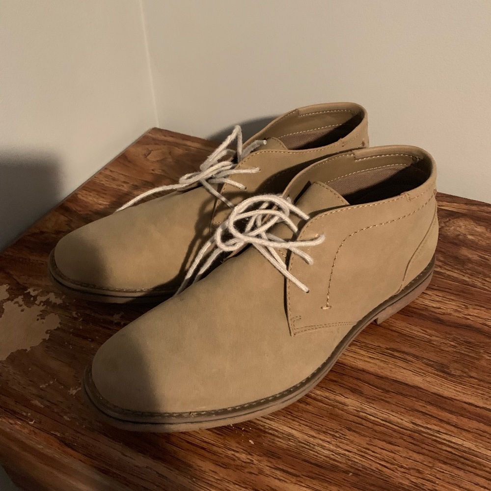 Dress shoes